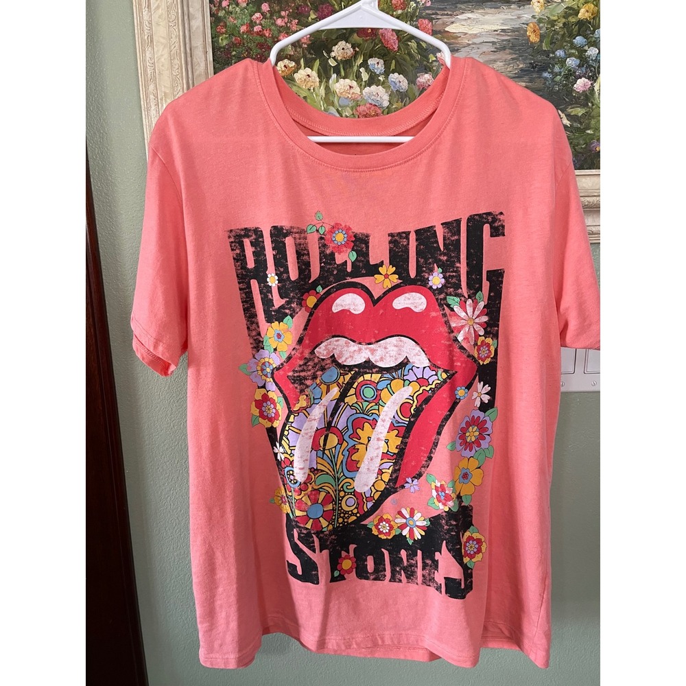 Time and Tru Women's Rolling Stones
Graphic Print Shirt Coral Floral Sz L Used